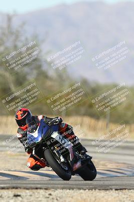 media/Dec-01-2025-Moto Forza (Mon) [[2daa91e15f]]/2-Intermediate Group/Session 3 (Turn 3)/